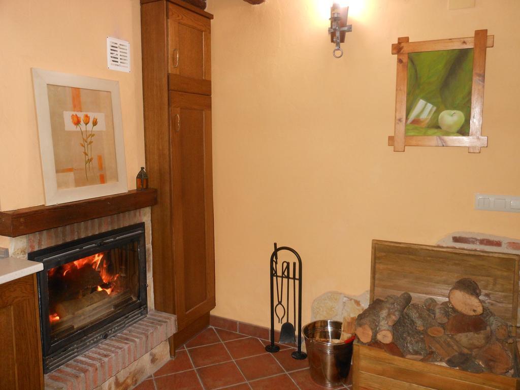 Maison d'hôtes Casa Vieja Tabanera A 8 Min De Segoia à Tabanera del Monte Extérieur photo